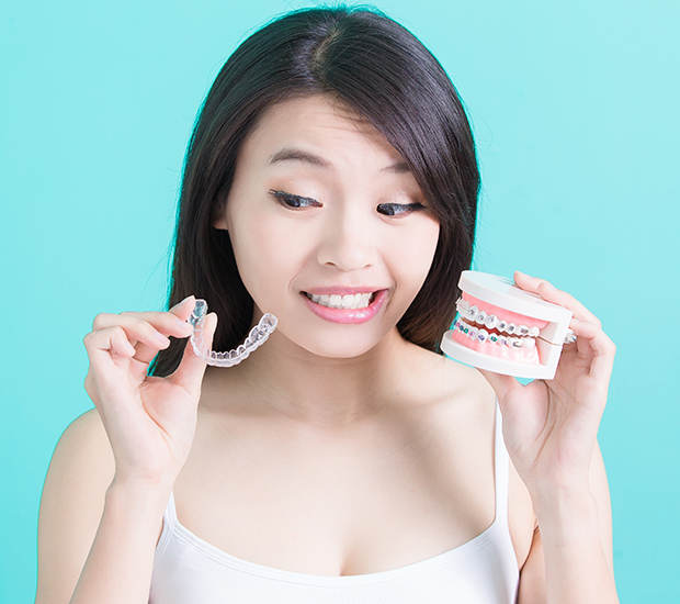 Englewood Invisalign vs Traditional Braces