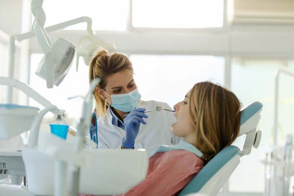 Periodontics: Understand An Implant Procedure